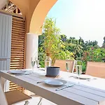 Apartment 5-Peaple Studio - Sea View- Terrace - Parking