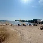5-Peaple Studio - Sea View- Terrace - Parking Apartment *