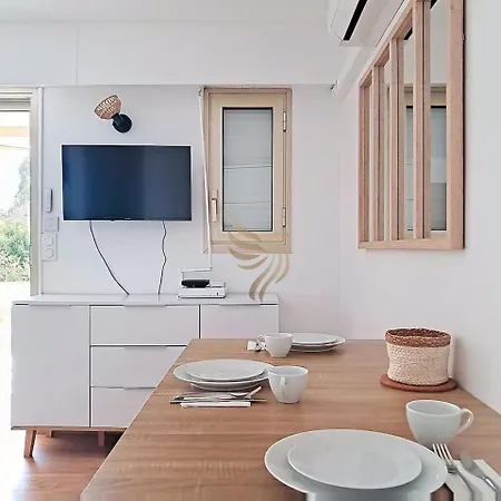 Apartmán 5-peopl - Sea View- Terrace - Parking