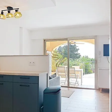 5-peopl - Sea View- Terrace - Parking Апартаменты